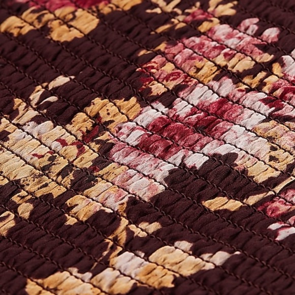 NWT Express L Floral Smocked Square Neck Long-sleeve Top - Picture 3 of 5